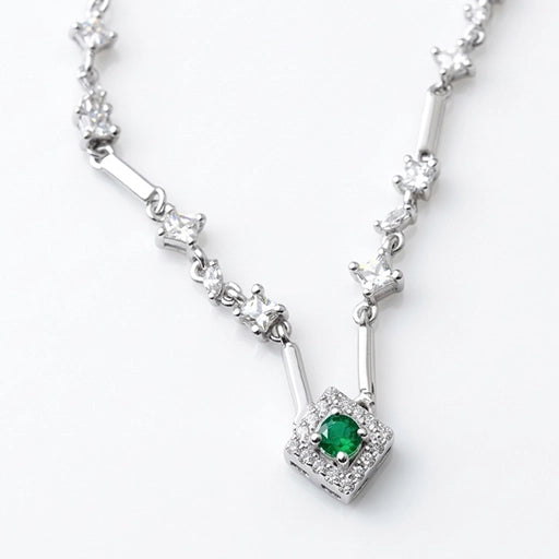 Emerald Labyrinth Necklace